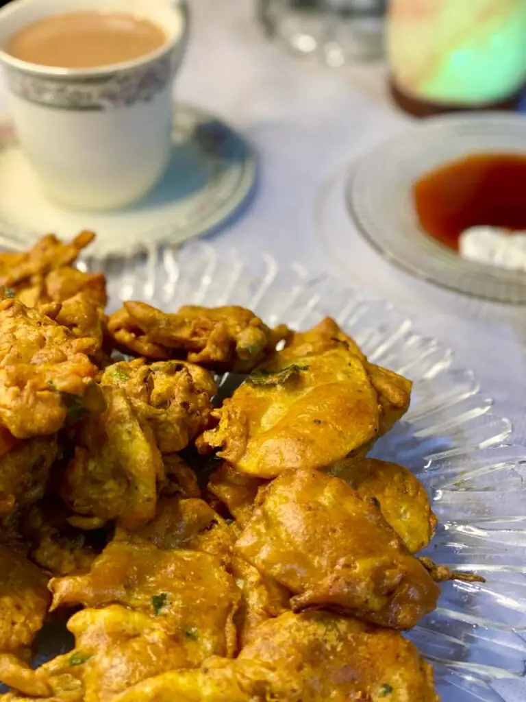 Pakistani Vegetable Pakora Recipe | Crispy Fritters